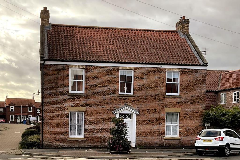 Apt D In Old Grade 2 Converted Farmhouse Market Weighton Extérieur photo