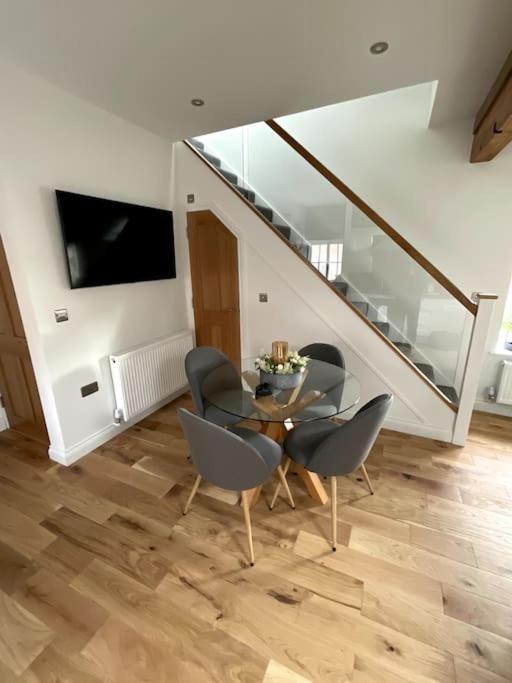 Apt D In Old Grade 2 Converted Farmhouse Market Weighton Extérieur photo