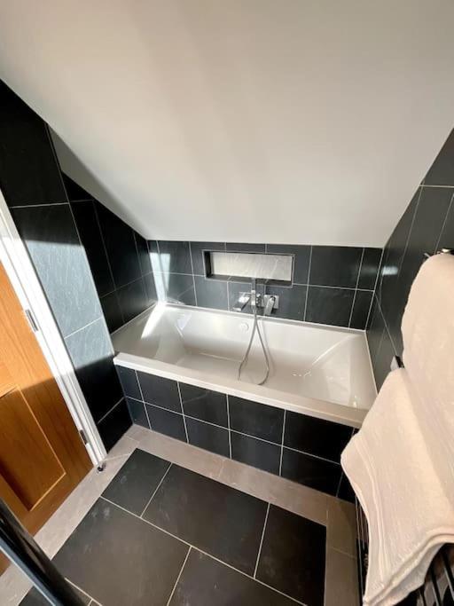 Apt D In Old Grade 2 Converted Farmhouse Market Weighton Extérieur photo
